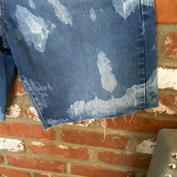 Topman Bleached Demin Raw hem shirts New Size 36 - Picture 5 of 7